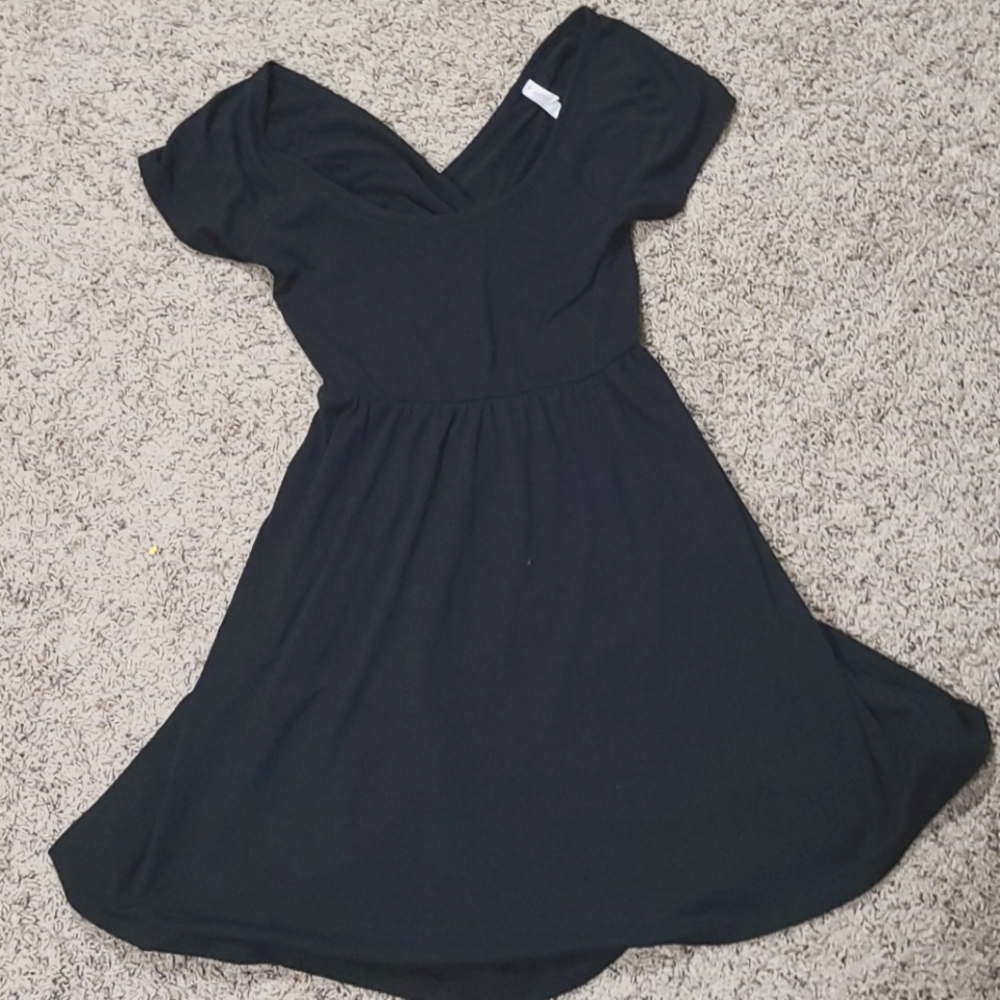 Scoop neck crossback knit dress